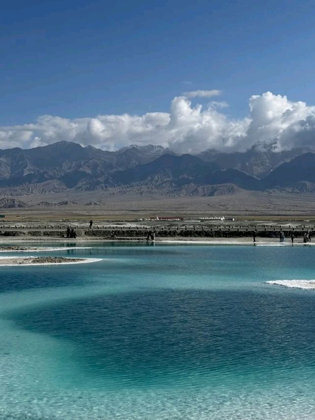 “China’s Blue Sea on the Plateau”