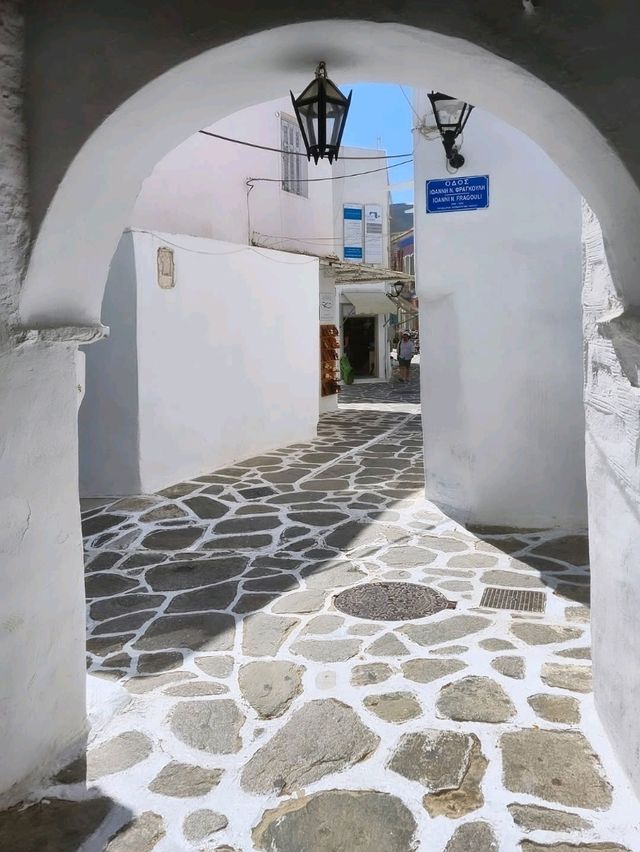 🏝️💙 “Whitewashed Wonder: My Serene Escape to Paros” 🇬🇷✨