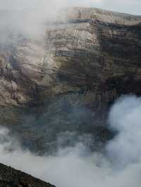 【大観峰】阿蘇五岳を一望！心が広がる絶景パノラマスポット🌄💨 阿蘇エリアの中でも特に人気の絶景スポット「大観峰」。 
