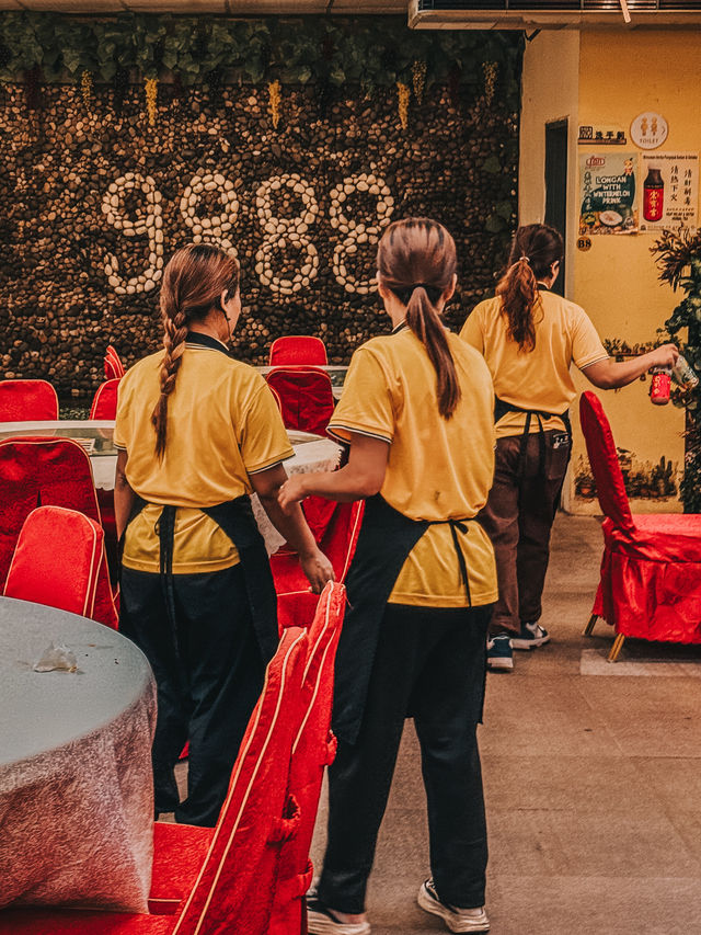 Comforting Hakka Dinner at Restaurant 9888 – A True Local Favourite