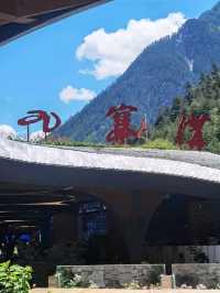 Jiuzhaigou Valley: A Living Fairytale on Earth