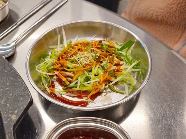 고기는 여기서