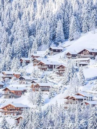 Thought Switzerland was stunning in summer, until I saw its winter.