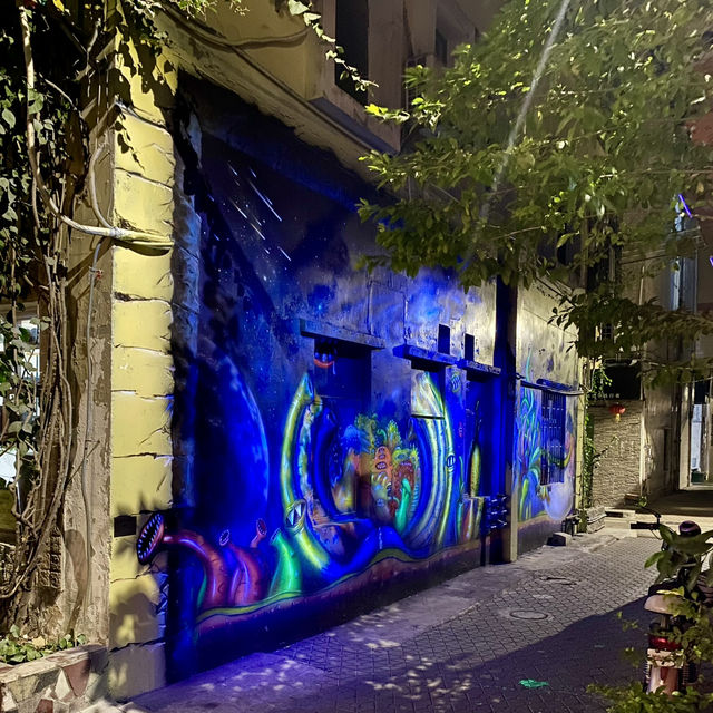 🎨【深圳・大芬油絵村でアートの街歩き】 
