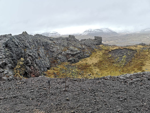 🇮🇸サクスホル火口（Saxhóll Crater）－アイスランドの火山の息吹を感じるスポット