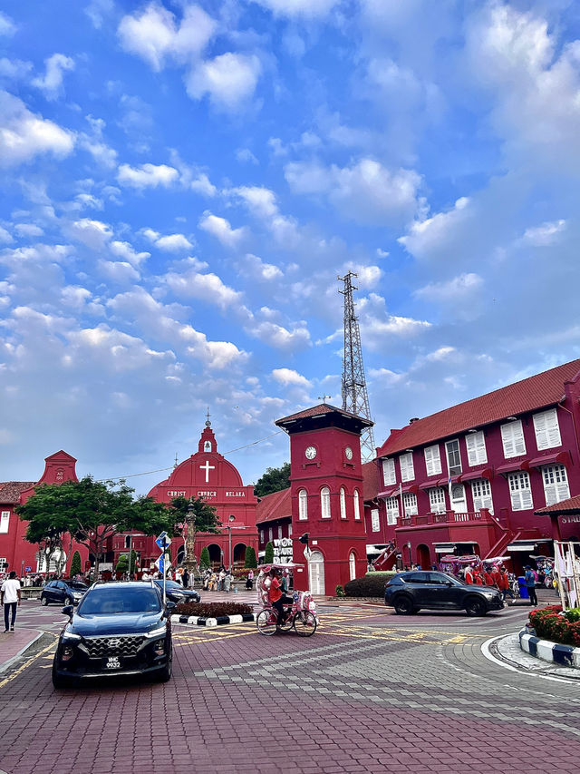 ［馬六甲旅遊］在馬六甲的歐式建築🏰荷蘭紅屋廣場（維多利亞女皇噴泉⛲️、馬六甲鐘樓🔔、基督堂✝️）