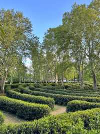 Revolving Around the Beauty of Architecture: Eyes on Spain 