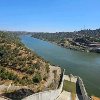 Barragem do Alqueva의 광활한 아름다움을 경험하기