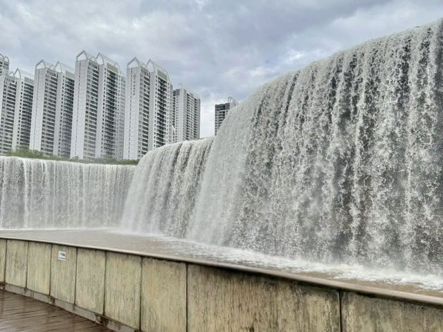 Kunming Waterfall Park