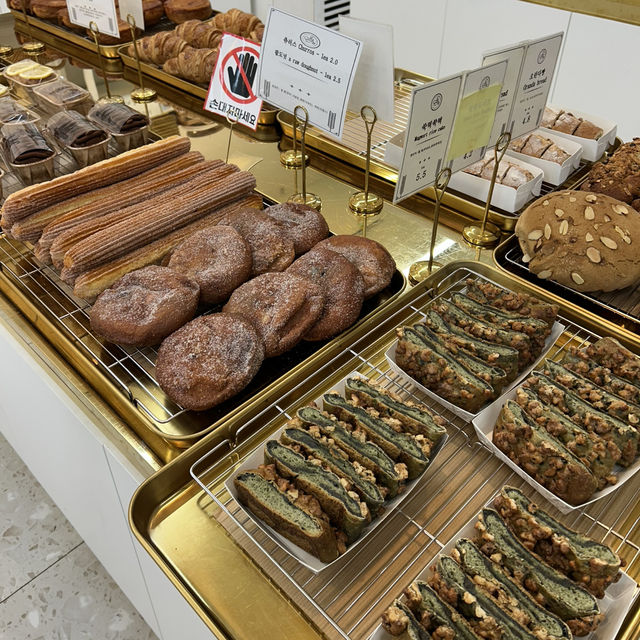 【🇰🇷：南浦洞】モチモチ米粉パンのお店🥖