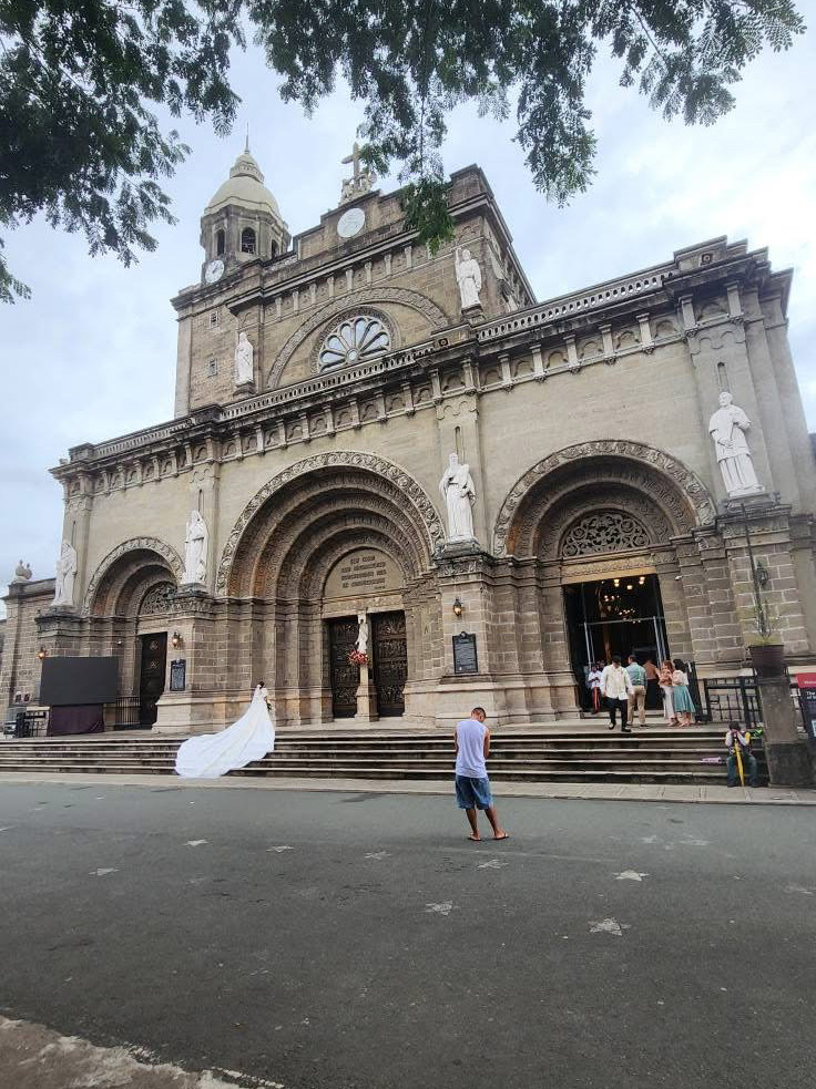 ⛪✨ フィリピンの心に響く美しさ——マニラ大聖堂で歴史と祈りを感じ