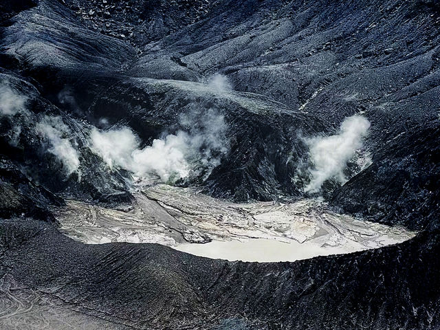 印尼🇮🇩覆舟火山 印尼🇮🇩覆舟火山