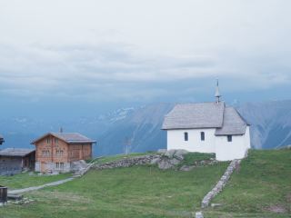 The stunning church in the Swiss Valais village