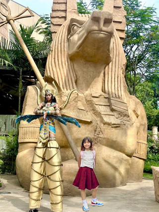 Take a tour of the spectacular mummy zone at Universal Singapore 🇸🇬