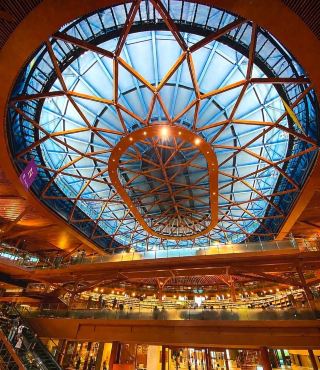 Ishikawa Prefectural Library: A breathtaking discovery in Kanazawa.