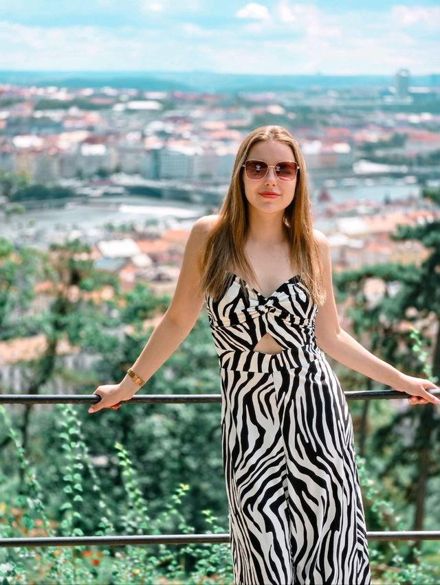✨ I mean... isn’t it the most beautiful city of Europe?!🇨🇿💫