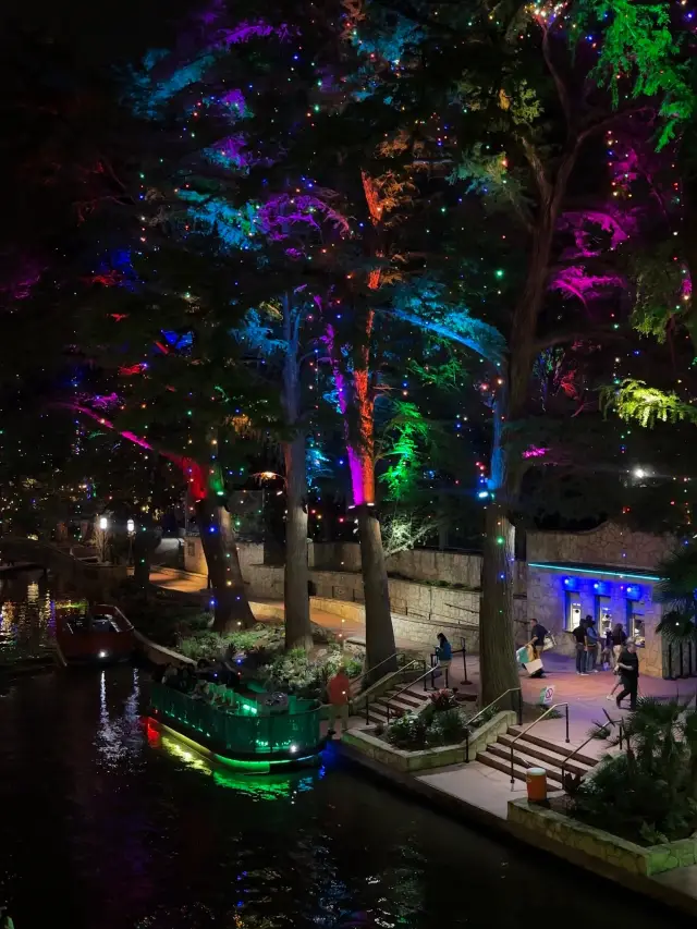 San Antonio River Walk Lights