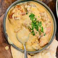 【ジョージア🇬🇪/中庭にあるオシャレなワインバー&レストラン🍽️】