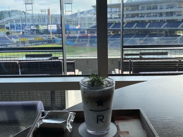 🇰🇷 한국 마산 : 마산 NC파크 스타벅스 ☕️
