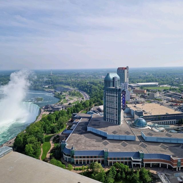 Niagara Town: More Than Just the Falls! 🌸