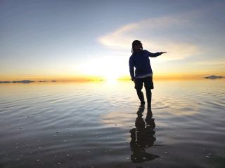 Overseas Travel: Atardecer Salar de Uyuni