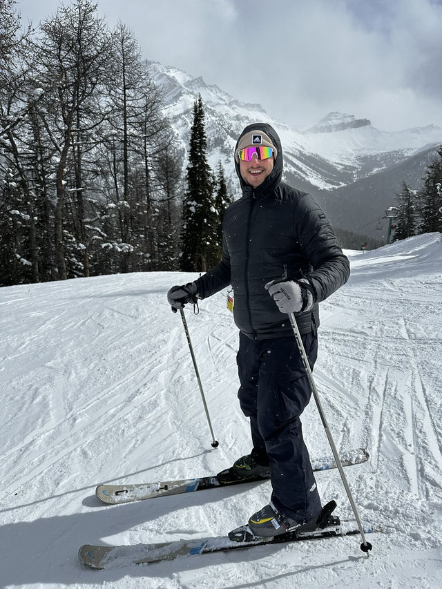 Save $100 when skiing in Canada 🇨🇦 