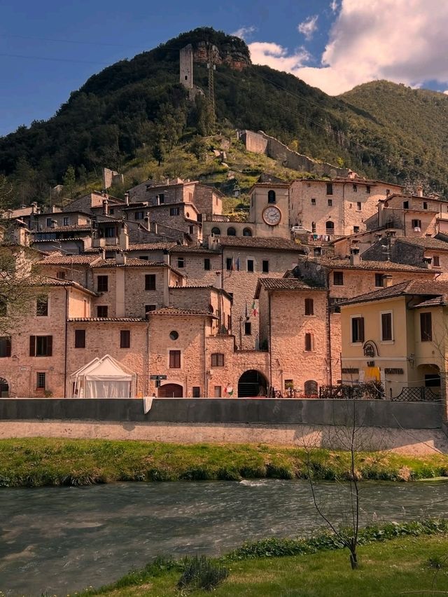Umbria: Italy’s Green Heart of Hidden Hilltowns & Soulful Scenery
