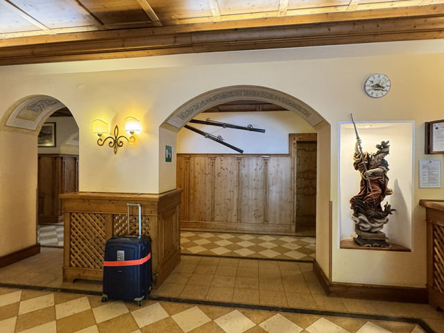 米蘇裡納湖畔的Grand Hotel Misurina住三晚 米蘇裡納湖畔的Grand Hotel Misurina住三晚