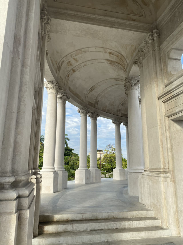 Step Back in Time at Old Havana’s Colonial Charms Await! 