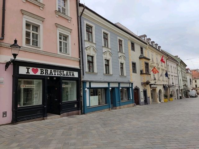 Bratislava: A Timeless Tapestry of Past and Future 🏰🚀 Bratislava: A Timeless Tapestry of Past and Future 🏰🚀