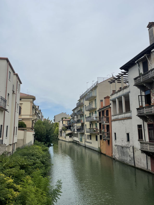 🏛️ Padova – Timeless Streets & Living History ✨ 🏛️ Padova – Timeless Streets & Living History ✨