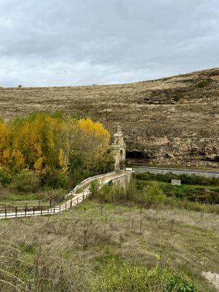 雨中安靜的小徑