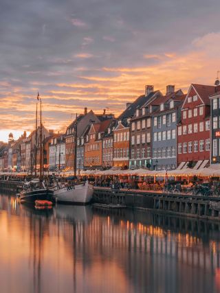 新港 (Nyhavn) — 哥本哈根最色彩繽紛嘅海濱長廊