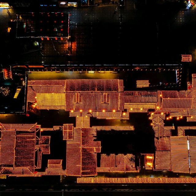 A Night to Remember: Hongya Cave in Chongqing