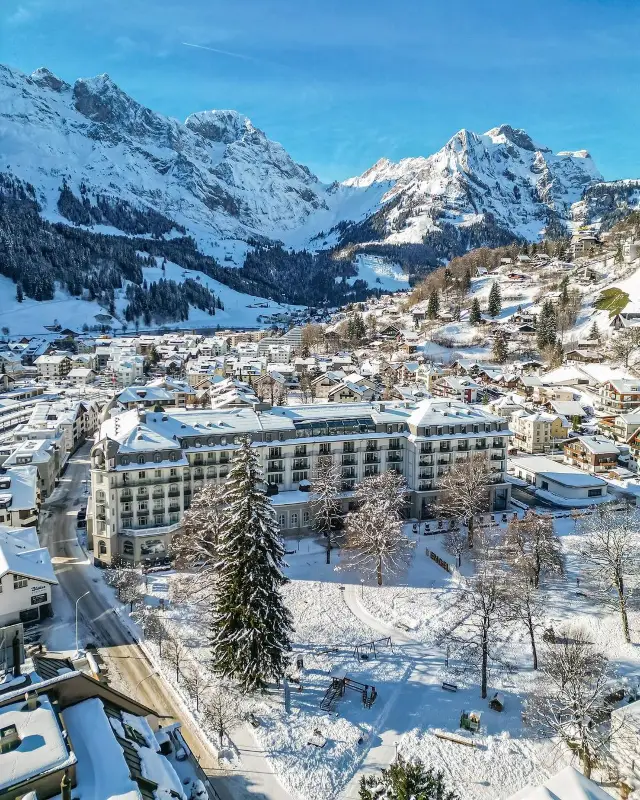 Having  @kempinski.engelberg as my last destination for 2023 was the perfect way to end the year !