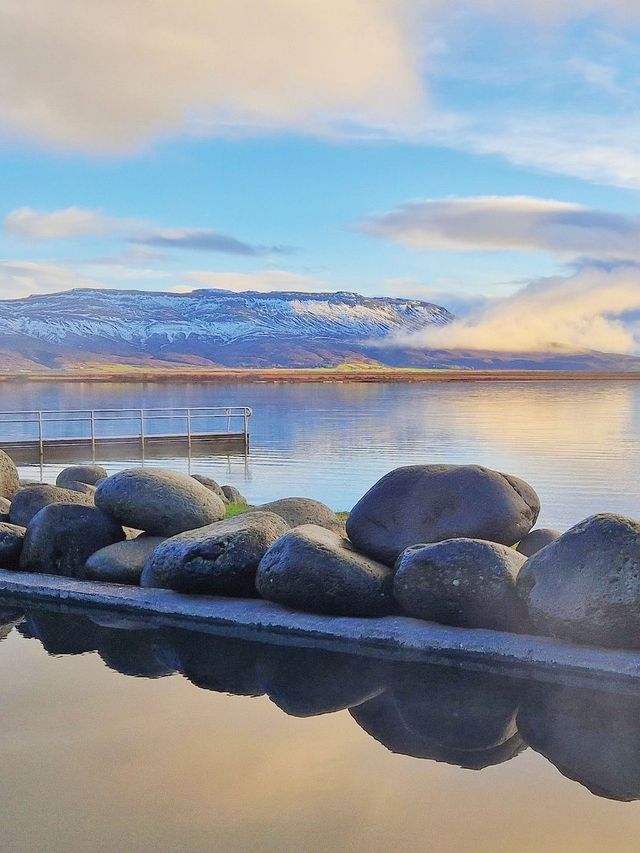 冰島|又能泡溫泉又能烤麵包的小眾景點