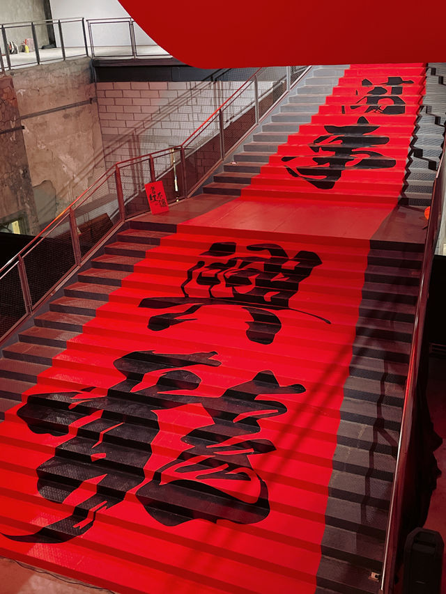 不愧是展覽界天花板｜當紅不讓｜太美了深圳新年限時免費新展