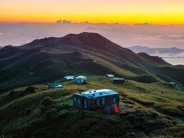 大東山：置身芒草花海，靜待落日晚霞