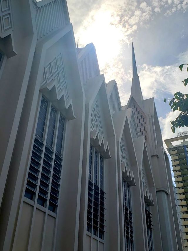 Discovering Quezon City: Iglesia Ni Cristo 🇵🇭🏰