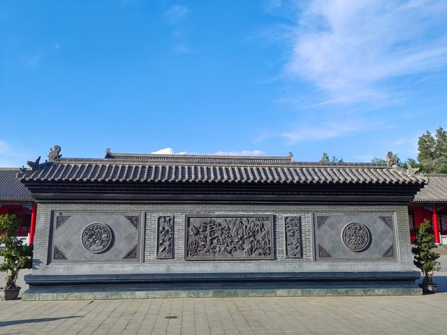 在哈密尋找左公故事