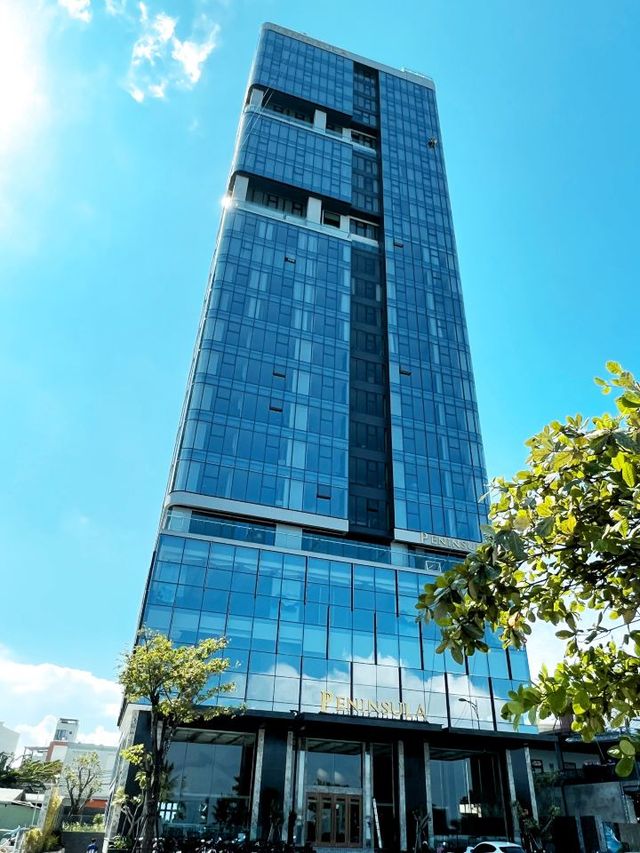 🌴 Da Nang's Seaside Escape: Peninsula Hotel 🌊