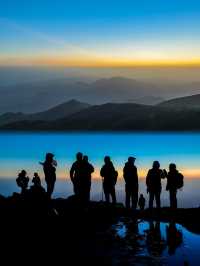 東靈山夜爬星辰大海觸手可及