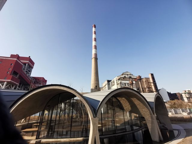 兩根煙囪的大片既視感~~楊樹浦電廠遺址公園。