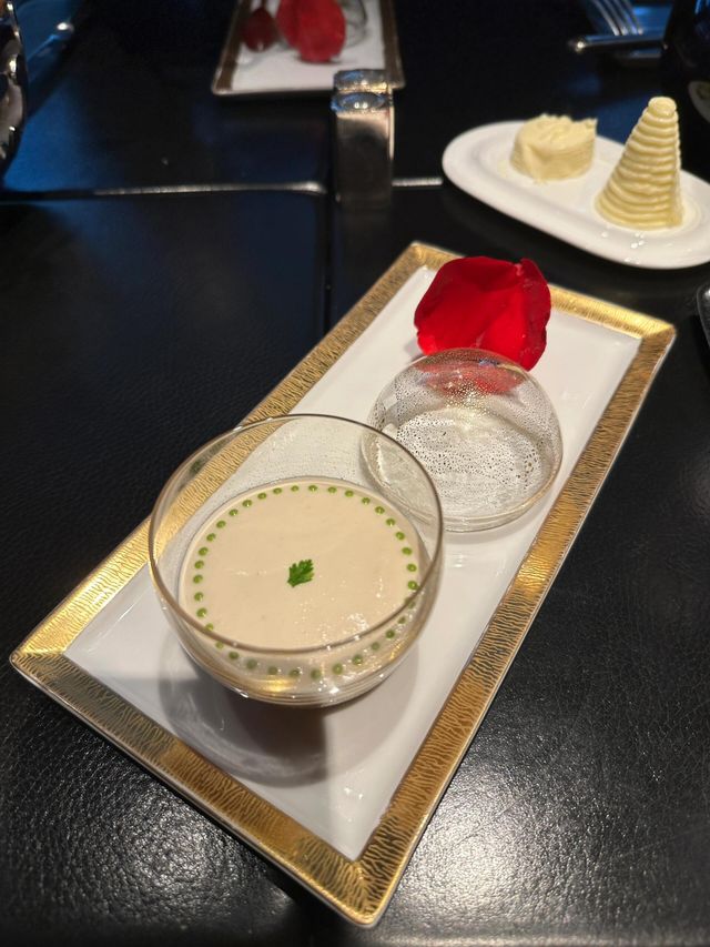 香港|老字號米芝蓮三星Robuchon||米芝蓮三星L'ATELIER de Joël Robucho。