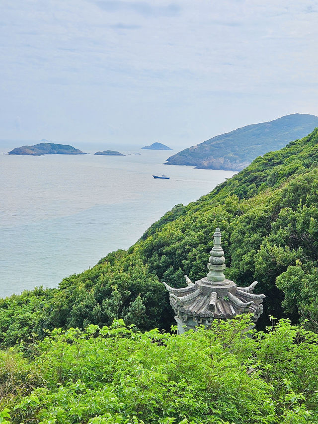 舟山普陀山之珞珈山。