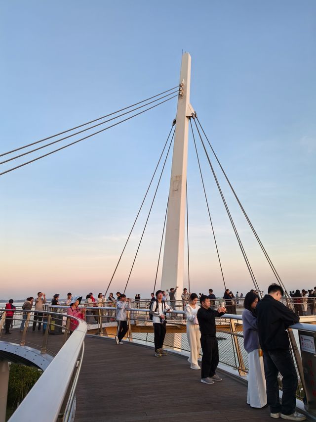 東山水庫到盼歸塔徒步。