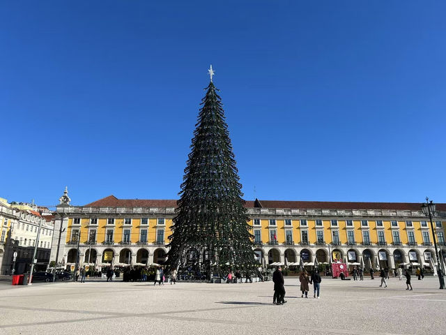 Lisbon: The City of Seven Hills