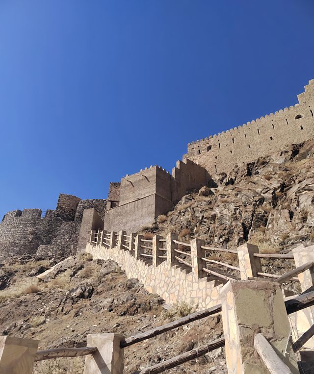 探秘阿曼Mutrah Fort｜領略阿曼的雄渾風華