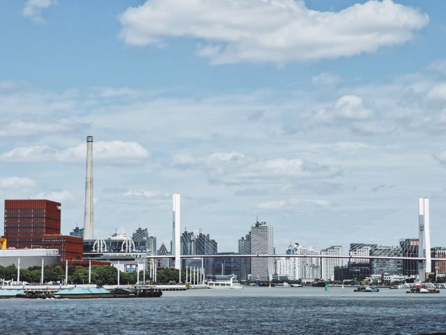 在世博慶典廣場曬太陽真是上海冬日最CHILL的正經事