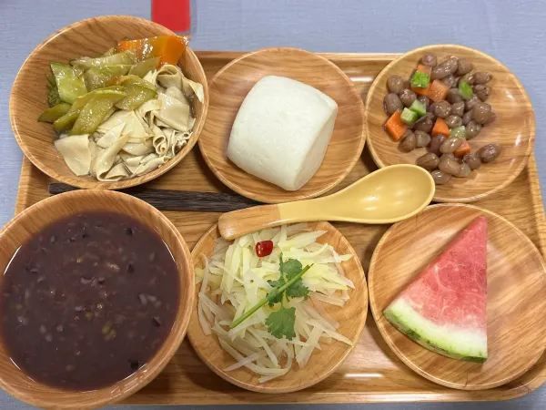 奉國寺：千年古剎的寧靜與莊嚴